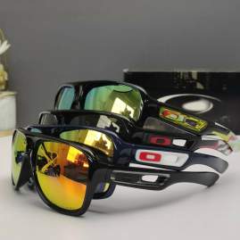 Picture of Oakley Sunglasses _SKUfw66124005fw